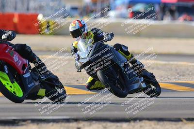 media/Dec-18-2022-SoCal Trackdays (Sun) [[8099a50955]]/Turn 2 (950am)/